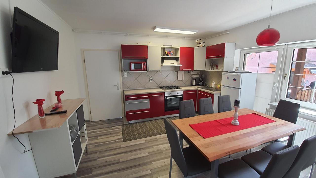Apartma4Us Máribor Exterior foto